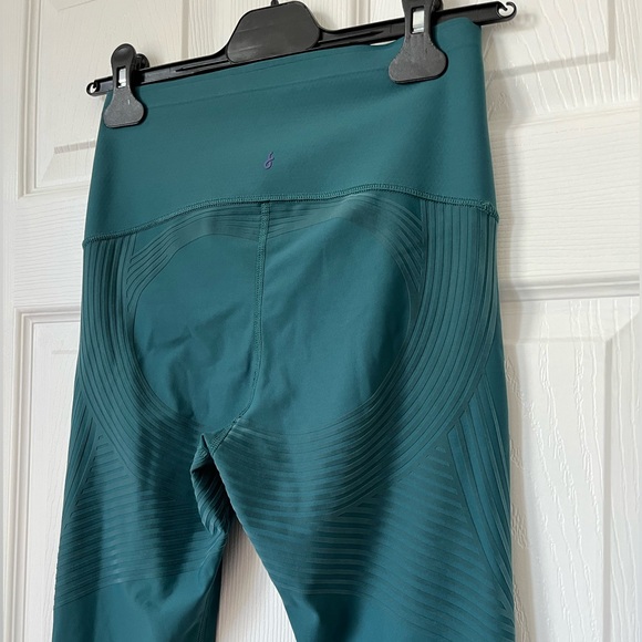 Fanka Women's Body Sculpt Reversible Wear Forest Green Sculpt 26” Leggings S - Picture 8 of 12